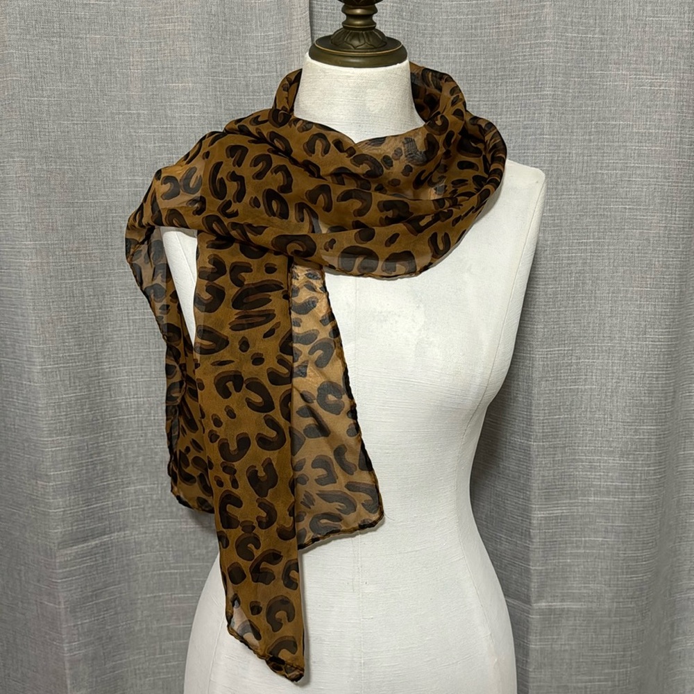 Leopard Print Scarf-EUC